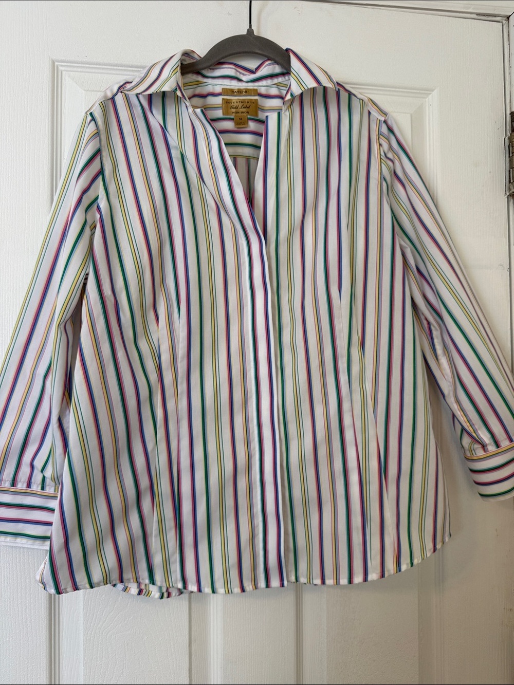 Taylor Investments Gold Label Non-Iron Striped Blouse Sz 14